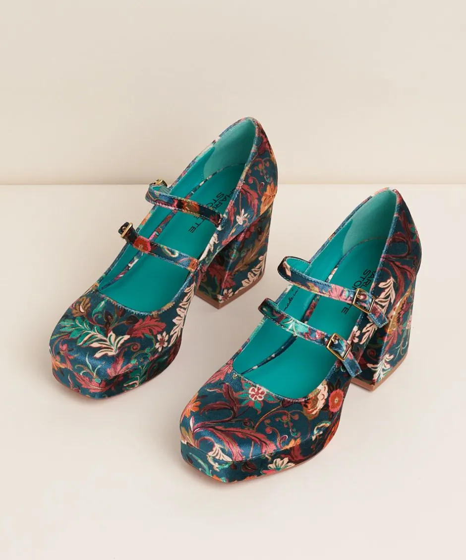 bizzy_in_hani_2-1.webp Charlotte Stone Bizzy In Hani*Women Heels