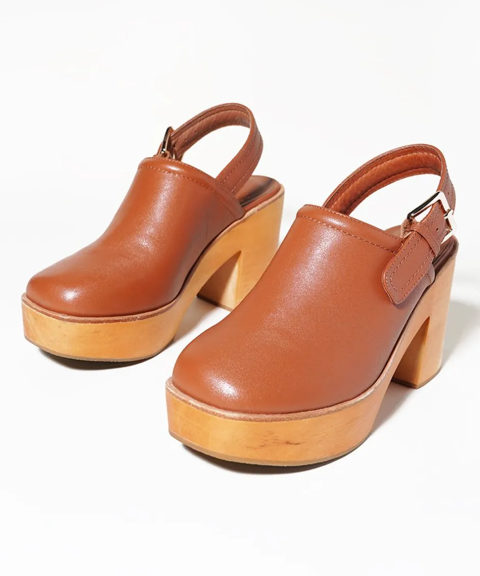 bonnie_in_luggage_2.webp Charlotte Stone Bonnie In Luggage*Women Platforms