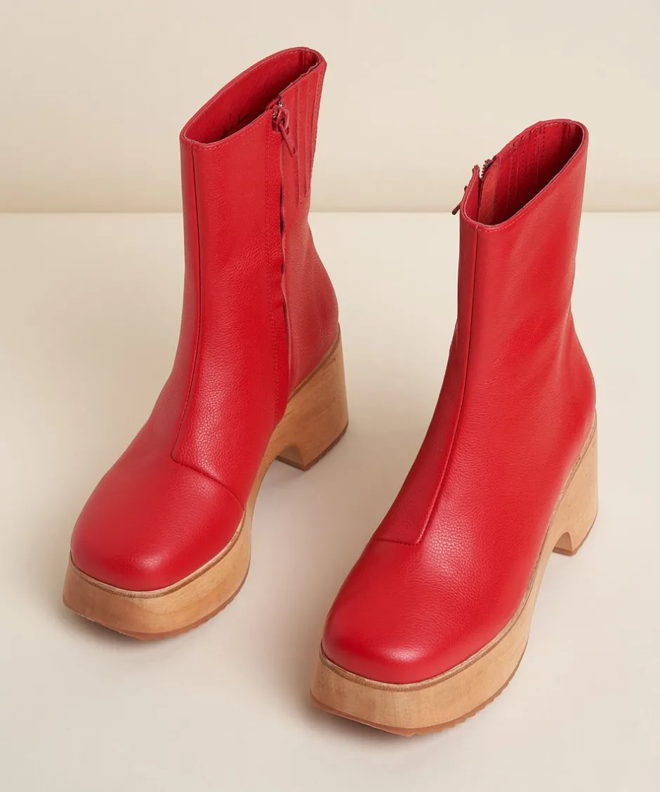 isla_in_vamp_2.webp Charlotte Stone Isla In Vamp*Women Clogs