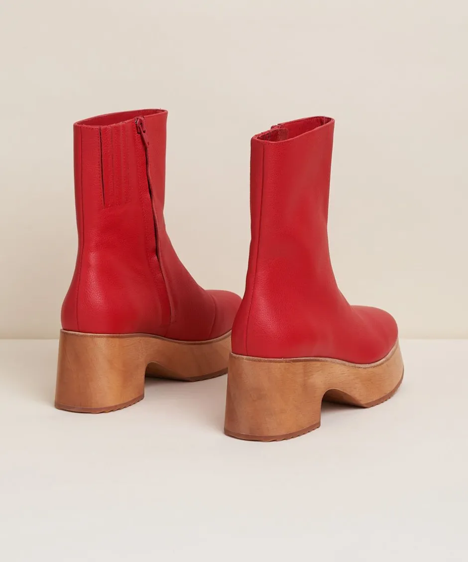 isla_in_vamp_3.webp Charlotte Stone Isla In Vamp*Women Clogs