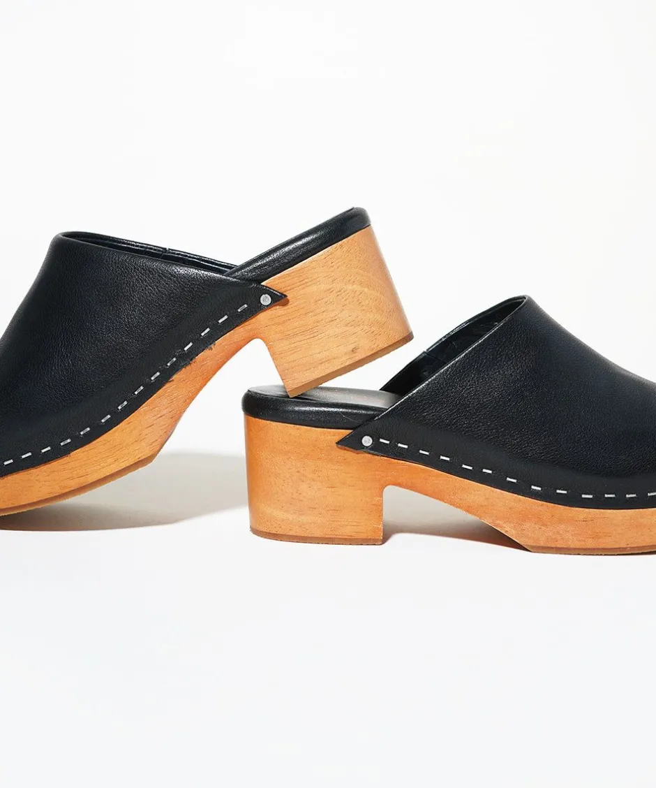 martino_in_black_3.webp Charlotte Stone Martino In Black*Women Clogs