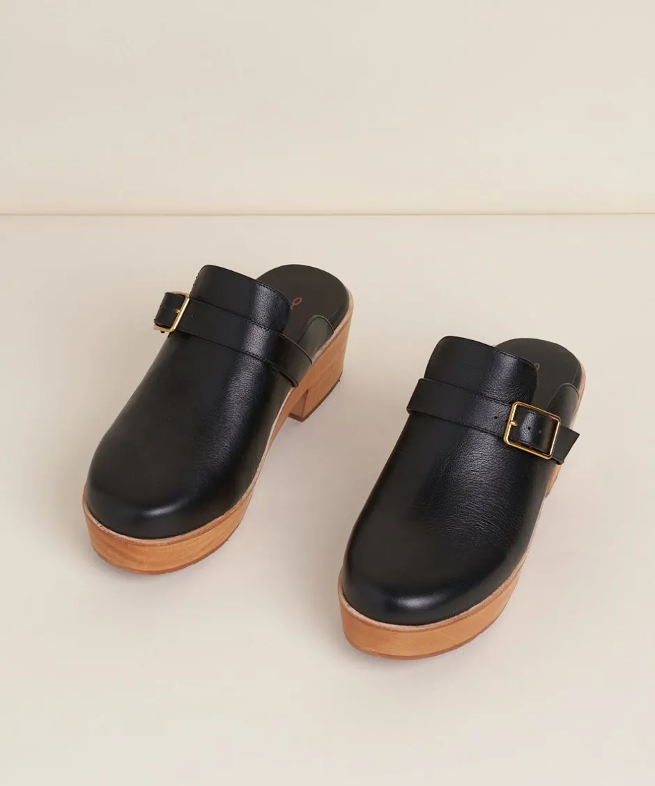 sam_in_black_2.webp Charlotte Stone Sam In Black*Women Clogs
